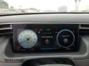 ✅ 2022 Hyundai Tucson SEL • VIN: 5NMJC3AE8NH139081 • Lot: 56310394. Wystawiony na Copart z przebiegiem 15 156 mil. Bezpłatny archiwum sprzedaży aukcyjnych z USA i szczegółowy raport historii pojazdu na DreamBid. Zdjęcie 9.