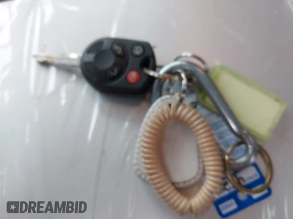 ✅ 2011 Ford Escape XLS • VIN: 1FMCU9C70BKA93037 • Лот: 43541637. Опубликован ранее на IAAI с пробегом 165 520 миль. Бесплатный доступ к архиву аукционных продаж из США и подробный отчёт об истории автомобиля на DreamBid. Изображение 11.