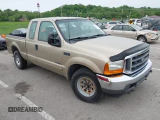 ✅ 2001 Ford F-250 XL • VIN: 3FTNX20F61MA87337 • Лот: 42182810. Опубликован ранее на IAAI с пробегом 151 426 миль. Бесплатный доступ к архиву аукционных продаж из США и подробный отчёт об истории автомобиля на DreamBid. Изображение 1.