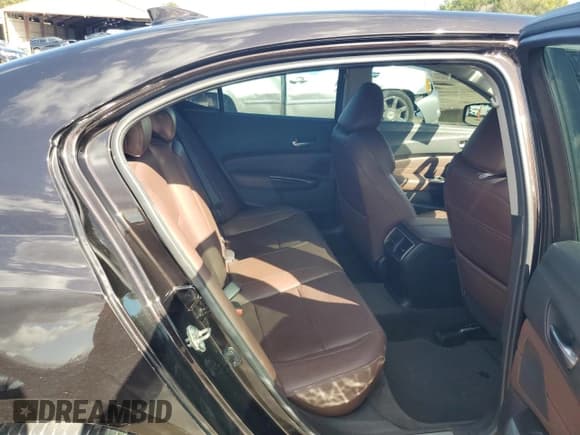 ✅ 2017 Acura TLX Technology • VIN: 19UUB1F56HA008695 • Лот: 85304875. Опубликован ранее на Copart с пробегом 114 363 миль. Бесплатный доступ к архиву аукционных продаж из США и подробный отчёт об истории автомобиля на DreamBid. Изображение 10.