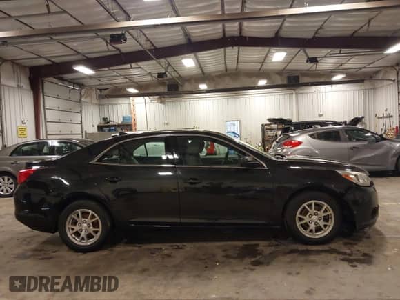 2014 Chevrolet Malibu LS z VIN 1G11A5SL8EF191539, wystawiony jako IAAI lot #42921516 z przebiegiem 129 684 mil mil oraz . Historia ofert i sprzedaży dostępna na DreamBid. Obrazek 14.