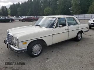 ✅ 1973 Mercedes-Benz 280 • VIN: 11406012019188 • Лот: 81625945. Опубликован ранее на Copart с пробегом 24 637 миль. Бесплатный доступ к архиву аукционных продаж из США и подробный отчёт об истории автомобиля на DreamBid. Изображение 1.