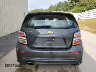 2020 Chevrolet Sonic LT z VIN 1G1JG6SB7L4136178, wystawiony jako Copart lot #72976824 z przebiegiem 94 523 mil mil oraz Czysty tytuł • Clean title. Historia ofert i sprzedaży dostępna na DreamBid. Obrazek 6.