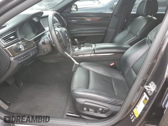 ✅ 2015 BMW 7 Series 750i xDrive • VIN: WBAYB6C59FG299220 • Lot: 81751525. Listed on Copart with 162,075 mi. Free auction sales archive from the USA and detailed vehicle history report at DreamBid. Image 7.