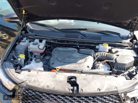 ✅ 2023 Chrysler Pacifica Hybrid Touring L • VIN: 2C4RC1L76PR543270 • Lot: 42858584. Wystawiony na IAAI z przebiegiem 10 263 mil. Bezpłatny archiwum sprzedaży aukcyjnych z USA i szczegółowy raport historii pojazdu na DreamBid. Zdjęcie 10.