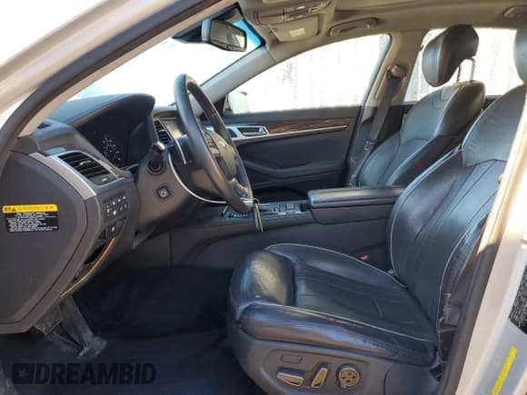 ✅ 2015 Hyundai Genesis 3.8L • VIN: KMHGN4JE2FU075121 • Лот: 89475755. Опубликован ранее на Copart с пробегом 172 152 миль. Бесплатный доступ к архиву аукционных продаж из США и подробный отчёт об истории автомобиля на DreamBid. Изображение 7.