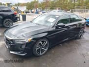 ✅ 2022 Honda Accord Sport • VIN: 1HGCV1F39NA098826 • Lot: 43495647. Wystawiony na IAAI z przebiegiem 18 990 mil. Bezpłatny archiwum sprzedaży aukcyjnych z USA i szczegółowy raport historii pojazdu na DreamBid. Zdjęcie 2.