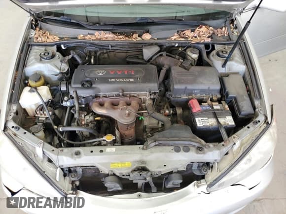 ✅ 2005 Toyota Camry LE • VIN: 4T1BE30K25U949087 • Lot: 91591645. Wystawiony na Copart z przebiegiem 135 467 mil. Bezpłatny archiwum sprzedaży aukcyjnych z USA i szczegółowy raport historii pojazdu na DreamBid. Zdjęcie 11.