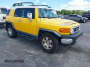 ✅ 2007 Toyota FJ Cruiser • VIN: JTEZU11F770009563 • Lot: 42472441. Wystawiony na IAAI z przebiegiem 175 131 mil. Bezpłatny archiwum sprzedaży aukcyjnych z USA i szczegółowy raport historii pojazdu na DreamBid. Zdjęcie 1.