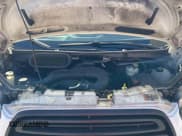 ✅ 2017 Ford Transit • VIN: 1FTYE1ZM3HKA13258 • Lot: 43372562. Wystawiony na IAAI z przebiegiem 213 530 mil. Bezpłatny archiwum sprzedaży aukcyjnych z USA i szczegółowy raport historii pojazdu na DreamBid. Zdjęcie 10.