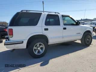 2004 Chevrolet Blazer LS with VIN 1GNDT13X74K146131, listed as a Copart auction lot 84865404 with Not provided miles and Clean title. Bid and sale history available at DreamBid. Image 3.