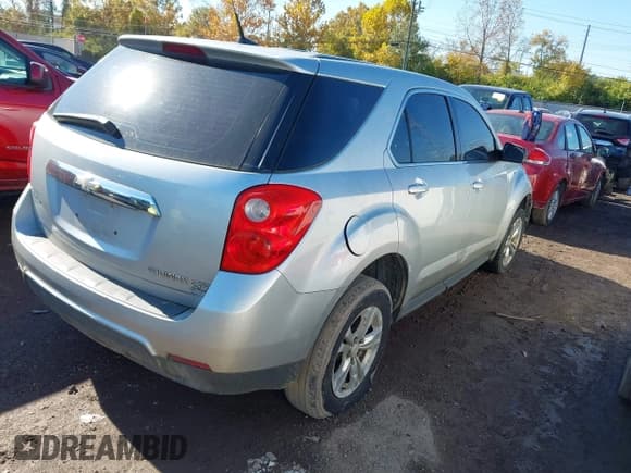 ✅ 2011 Chevrolet Equinox LS • VIN: 2GNALBECXB1173291 • Лот: 43585358. Опубликован ранее на IAAI с пробегом 265 572 миль. Бесплатный доступ к архиву аукционных продаж из США и подробный отчёт об истории автомобиля на DreamBid. Изображение 4.