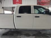 ✅ 2023 Ram 2500 Tradesman • VIN: 3C6UR5HJ0PG610057 • Lot: 42385008. Wystawiony na IAAI z przebiegiem 21 105 mil. Bezpłatny archiwum sprzedaży aukcyjnych z USA i szczegółowy raport historii pojazdu na DreamBid. Zdjęcie 13.