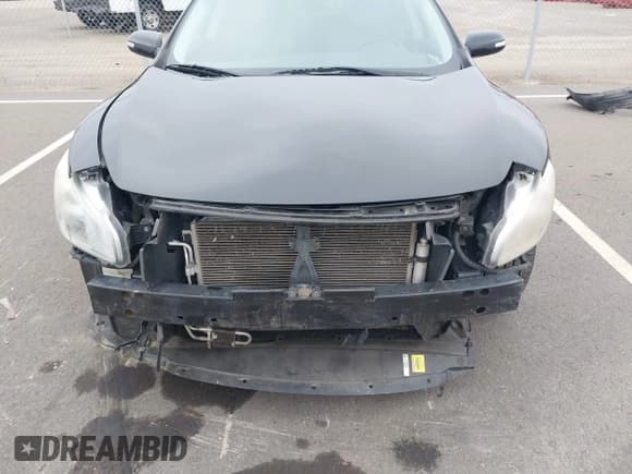 ✅ 2012 Nissan Maxima SV • VIN: 1N4AA5AP8CC839560 • Лот: 43785371. Опубликован ранее на IAAI с пробегом 176 867 миль. Бесплатный доступ к архиву аукционных продаж из США и подробный отчёт об истории автомобиля на DreamBid. Изображение 6.