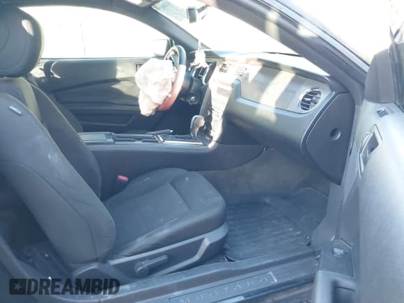 ✅ 2014 Ford Mustang V6 • VIN: 1ZVBP8AM4E5206692 • Лот: 43399827. Опубликован ранее на IAAI с пробегом 149 575 миль. Бесплатный доступ к архиву аукционных продаж из США и подробный отчёт об истории автомобиля на DreamBid. Изображение 5.