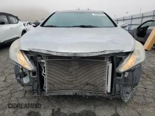 ✅ 2011 Hyundai Sonata SE • VIN: 5NPEC4AC4BH266236 • Lot: 72845754. Listed on Copart with 103,376 mi. Free auction sales archive from the USA and detailed vehicle history report at DreamBid. Image 5.