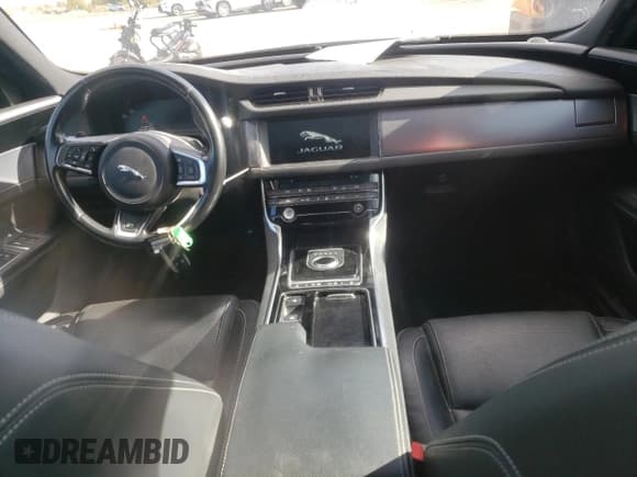 ✅ 2017 Jaguar XF 35t R-Sport • VIN: SAJBL4BVXHCY47264 • Лот: 67154783. Опубликован ранее на Copart с пробегом 112 129 миль. Бесплатный доступ к архиву аукционных продаж из США и подробный отчёт об истории автомобиля на DreamBid. Изображение 8.