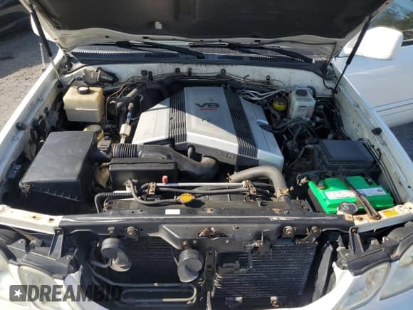 ✅ 2004 Lexus LX 470 • VIN: JTJHT00W243539249 • Lot: 70493974. Listed on Copart with 181,155 mi. Free auction sales archive from the USA and detailed vehicle history report at DreamBid. Image 12.