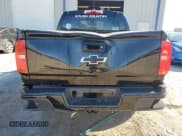 ✅ 2017 Chevrolet Colorado 2WD WT • VIN: 1GCGSBEN0H1305903 • Lot: 45993635. Wystawiony na Copart z przebiegiem 138 150 mil. Bezpłatny archiwum sprzedaży aukcyjnych z USA i szczegółowy raport historii pojazdu na DreamBid. Zdjęcie 6.