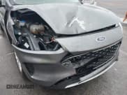 ✅ 2022 Ford Escape SE • VIN: 1FMCU0G69NUB33945 • Лот: 43529268. Опубликован ранее на IAAI с пробегом 17 082 миль. Бесплатный доступ к архиву аукционных продаж из США и подробный отчёт об истории автомобиля на DreamBid. Изображение 6.