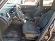 ✅ 2017 Jeep Renegade Altitude • VIN: ZACCJABBXHPF51895 • Лот: 70353865. Опубликован ранее на Copart с пробегом 65 085 миль. Бесплатный доступ к архиву аукционных продаж из США и подробный отчёт об истории автомобиля на DreamBid. Изображение 7.