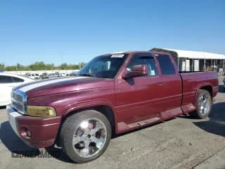 ✅ 2001 Dodge 1500 • VIN: 3B7HC12Y01G185537 • Лот: 65858515. Опубликован ранее на Copart с пробегом Не указан. Бесплатный доступ к архиву аукционных продаж из США и подробный отчёт об истории автомобиля на DreamBid. Изображение 1.
