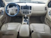 ✅ 2007 Ford Escape XLT • VIN: 1FMCU03187KB95491 • Лот: 61207105. Опубликован ранее на Copart с пробегом 233 512 миль. Бесплатный доступ к архиву аукционных продаж из США и подробный отчёт об истории автомобиля на DreamBid. Изображение 8.