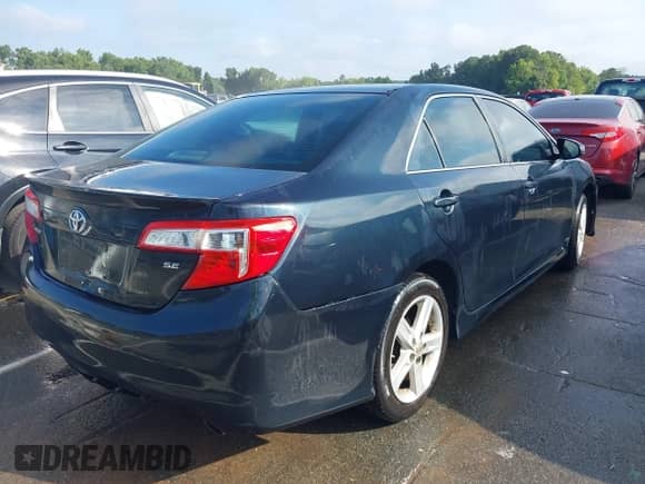 2012 Toyota Camry LE с VIN 4T1BF1FK3CU118235, выставлен на аукционе IAAI как лот 43015541 с пробегом 263 480 миль миль и . История ставок и продаж доступна на DreamBid. Изображение 4.