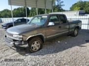 ✅ 2000 Chevrolet Silverado 1500 LS • VIN: 1GCEC19T2YZ139232 • Лот: 61893054. Опубликован ранее на Copart с пробегом 150 105 миль. Бесплатный доступ к архиву аукционных продаж из США и подробный отчёт об истории автомобиля на DreamBid. Изображение 1.