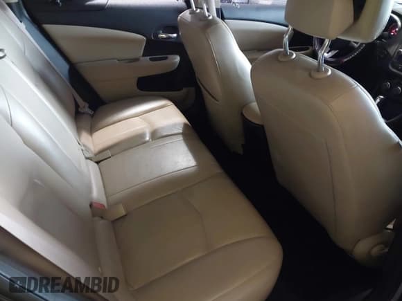 ✅ 2013 Dodge Avenger SXT • VIN: 1C3CDZCG9DN760570 • Lot: 43835503. Wystawiony na IAAI z przebiegiem 190 473 mil. Bezpłatny archiwum sprzedaży aukcyjnych z USA i szczegółowy raport historii pojazdu na DreamBid. Zdjęcie 8.