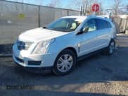 ✅ 2012 Cadillac SRX Luxury Collection • VIN: 3GYFNAE39CS525506 • Lot: 43779373. Wystawiony na IAAI z przebiegiem 79 807 mil. Bezpłatny archiwum sprzedaży aukcyjnych z USA i szczegółowy raport historii pojazdu na DreamBid. Zdjęcie 2.