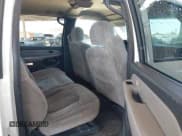 ✅ 2001 Chevrolet Suburban LS • VIN: 3GNEC16T01G138002 • Лот: 42317851. Опубликован ранее на IAAI с пробегом 226 769 миль. Бесплатный доступ к архиву аукционных продаж из США и подробный отчёт об истории автомобиля на DreamBid. Изображение 8.