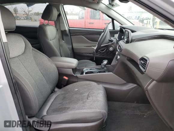 ✅ 2019 Hyundai Santa Fe SE • VIN: 5NMS2CAD5KH077021 • Lot: 43670733. Wystawiony na Copart z przebiegiem 67 064 mil. Bezpłatny archiwum sprzedaży aukcyjnych z USA i szczegółowy raport historii pojazdu na DreamBid. Zdjęcie 7.