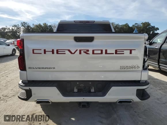 ✅ 2020 Chevrolet Silverado 1500 High Country • VIN: 1GCUYHET1LZ110602 • Lot: 91974715. Listed on Copart with 165,110 mi. Free auction sales archive from the USA and detailed vehicle history report at DreamBid. Image 6.