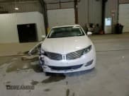 ✅ 2015 Lincoln MKZ • VIN: 3LN6L2J92FR607094 • Lot: 82484395. Wystawiony na Copart z przebiegiem 120 430 mil. Bezpłatny archiwum sprzedaży aukcyjnych z USA i szczegółowy raport historii pojazdu na DreamBid. Zdjęcie 14.