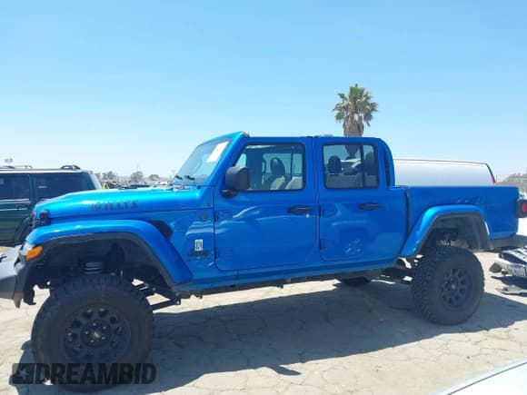 ✅ 2022 Jeep Gladiator Texas Trail • VIN: 1C6HJTAG4NL135346 • Lot: 42824733. Wystawiony na IAAI z przebiegiem 40 126 mil. Bezpłatny archiwum sprzedaży aukcyjnych z USA i szczegółowy raport historii pojazdu na DreamBid. Zdjęcie 14.