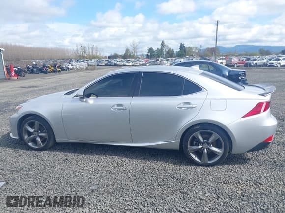 ✅ 2014 Lexus IS 250 • VIN: JTHCF1D22E5004475 • Lot: 41913779. Listed on IAAI with 113,113 mi. Free auction sales archive from the USA and detailed vehicle history report at DreamBid. Image 14.