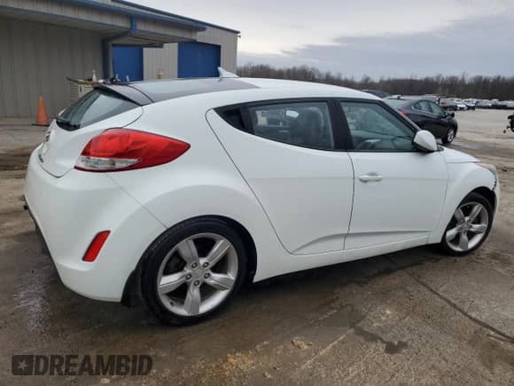 ✅ 2013 Hyundai Veloster RE:MIX • VIN: KMHTC6AD9DU104635 • Лот: 51168275. Размещён на Copart с пробегом 123 866 миль миль. Получите бесплатный доступ к архиву аукционных продаж из США и посмотрите подробный отчёт об истории автомобиля на DreamBid. Изображение 3.