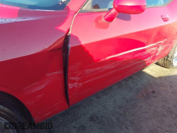 ✅ 2011 Dodge Challenger R/T Classic • VIN: 2B3CJ5DT0BH553047 • Lot: 41429170. Wystawiony na IAAI z przebiegiem 146 380 mil. Bezpłatny archiwum sprzedaży aukcyjnych z USA i szczegółowy raport historii pojazdu na DreamBid. Zdjęcie 6.