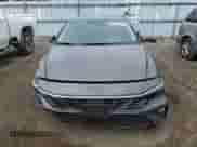 2024 Hyundai Elantra Preferred z VIN KMHLN4DGXRU707220, wystawiony jako Copart lot #68086645 z przebiegiem 52 023 mil mil oraz Szkoda całkowita • Salvage title. Historia ofert i sprzedaży dostępna na DreamBid. Obrazek 5.