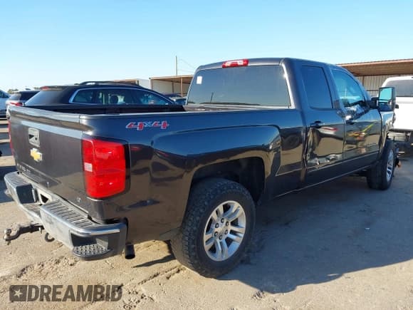 ✅ 2015 Chevrolet Silverado 1500 LT • VIN: 1GCVKREC0FZ378167 • Лот: 43416110. Опубликован ранее на IAAI с пробегом 228 394 миль. Бесплатный доступ к архиву аукционных продаж из США и подробный отчёт об истории автомобиля на DreamBid. Изображение 4.