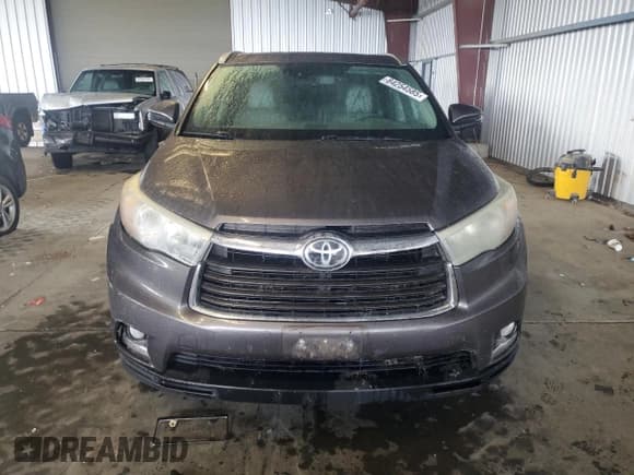 ✅ 2016 Toyota Highlander Limited • VIN: 5TDDKRFH2GS341551 • Лот: 84254585. Опубликован ранее на Copart с пробегом 100 176 миль. Бесплатный доступ к архиву аукционных продаж из США и подробный отчёт об истории автомобиля на DreamBid. Изображение 5.