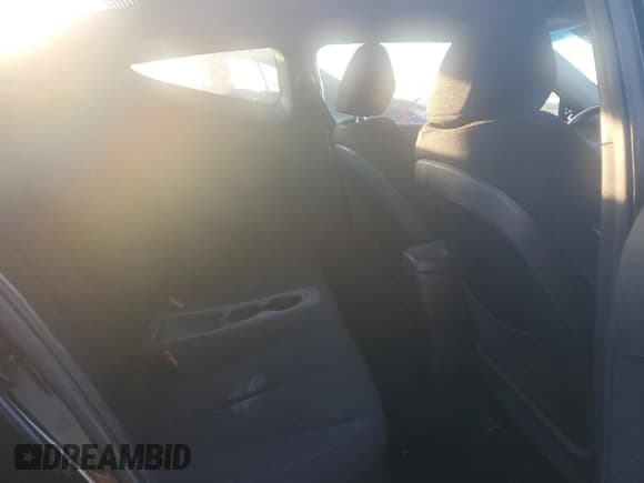 ✅ 2013 Hyundai Veloster w/Black Int • VIN: KMHTC6AD5DU145912 • Lot: 45750855. Wystawiony na Copart z przebiegiem 112 719 mil. Bezpłatny archiwum sprzedaży aukcyjnych z USA i szczegółowy raport historii pojazdu na DreamBid. Zdjęcie 10.