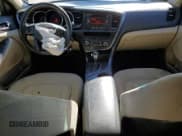 ✅ 2011 Kia Optima LX • VIN: KNAGM4A77B5057708 • Лот: 82758455. Опубликован ранее на Copart с пробегом 234 775 миль. Бесплатный доступ к архиву аукционных продаж из США и подробный отчёт об истории автомобиля на DreamBid. Изображение 8.