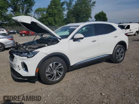 ✅ 2022 Buick Envision Essence • VIN: LRBFZNR42ND028187 • Lot: 64190995. Listed on Copart with 45,412 mi. Free auction sales archive from the USA and detailed vehicle history report at DreamBid. Image 1.