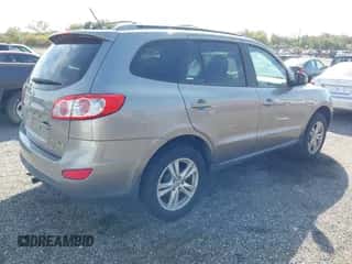 2011 Hyundai Santa Fe SE with VIN 5XYZHDAG7BG031889, listed as a IAAI auction lot 43367496 with 186,004 mi miles and . Bid and sale history available at DreamBid. Image 4.
