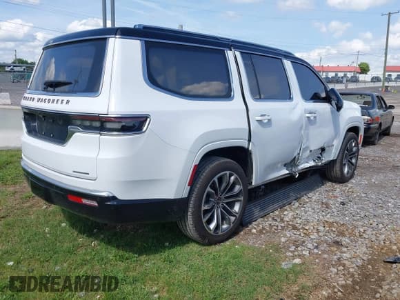 ✅ 2023 Jeep Grand Wagoneer Series III • VIN: 1C4SJVGP5PS503964 • Lot: 42133964. Listed on IAAI with 45,599 mi. Free auction sales archive from the USA and detailed vehicle history report at DreamBid. Image 4.
