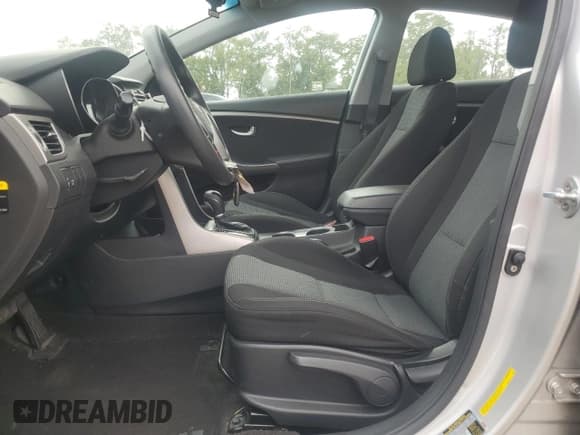 ✅ 2016 Hyundai Elantra • VIN: KMHD35LH6GU313978 • Лот: 81705395. Опубликован ранее на Copart с пробегом 120 722 миль. Бесплатный доступ к архиву аукционных продаж из США и подробный отчёт об истории автомобиля на DreamBid. Изображение 7.