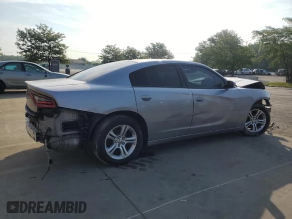 ✅ 2015 Dodge Charger SE • VIN: 2C3CDXBG9FH813365 • Лот: 67830855. Опубликован ранее на Copart с пробегом 191 437 миль. Бесплатный доступ к архиву аукционных продаж из США и подробный отчёт об истории автомобиля на DreamBid. Изображение 3.