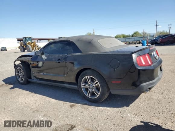 ✅ 2012 Ford Mustang Premium • VIN: 1ZVBP8EM5C5286771 • Lot: 89560665. Listed on Copart with 83,332 mi. Free auction sales archive from the USA and detailed vehicle history report at DreamBid. Image 2.